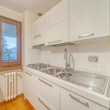 Apartment Elegante Appartamento-100mt Dal Centro-50mt Dalla Seggiovia-wifi-parcheggio Gratuito