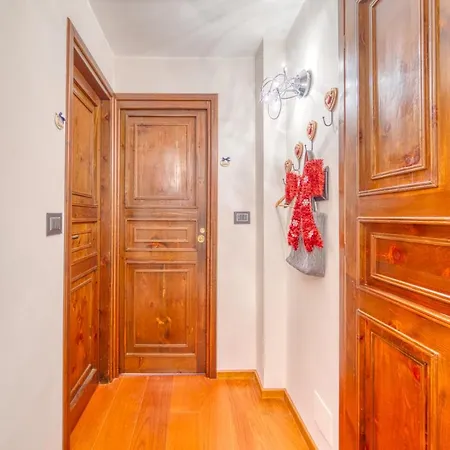 Elegante Appartamento-100mt Dal Centro-50mt Dalla Seggiovia-wifi-parcheggio Gratuito Sauze D'Oulx