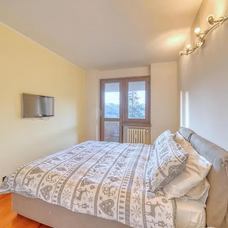 Elegante Appartamento-100mt Dal Centro-50mt Dalla Seggiovia-wifi-parcheggio Gratuito